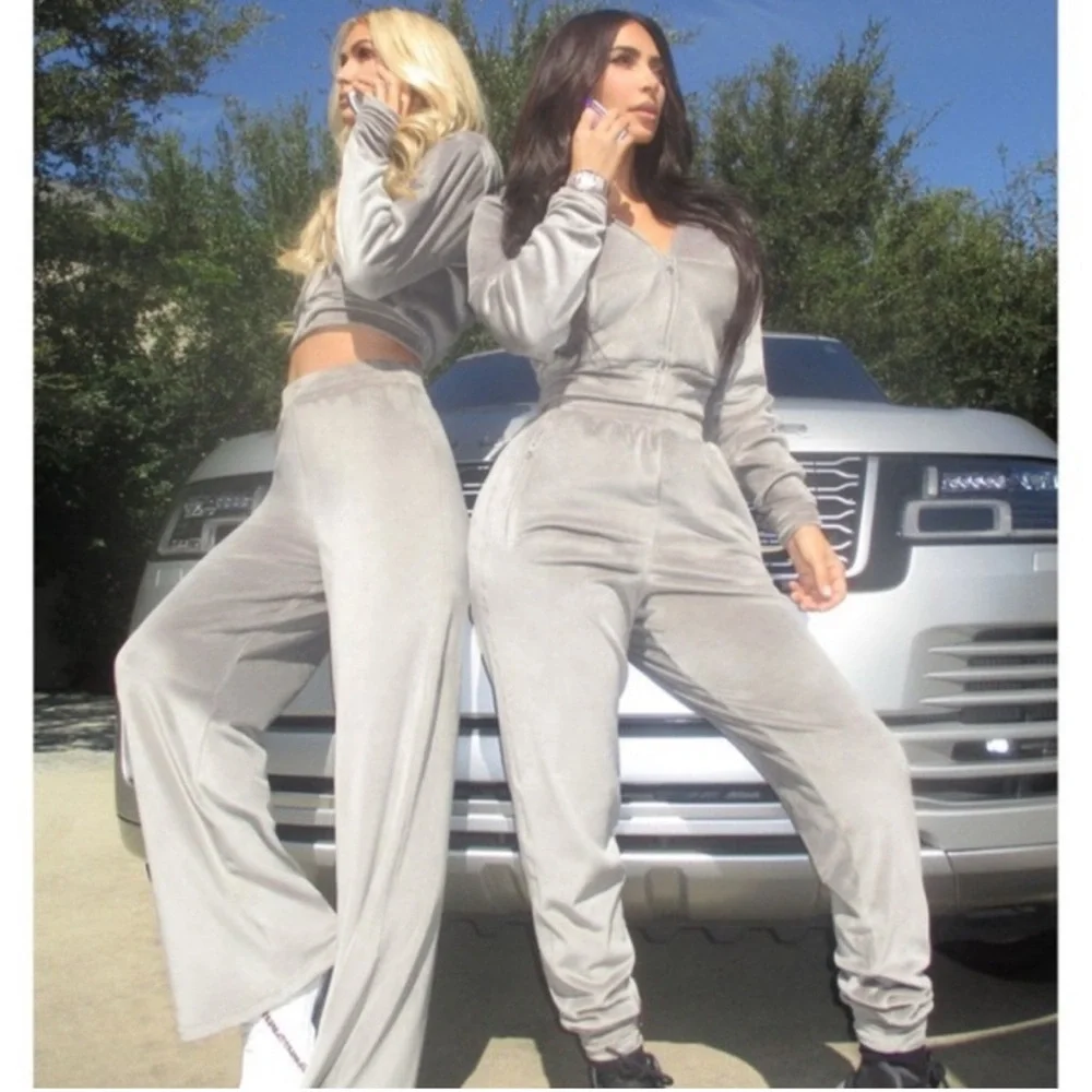 SKIMS Velour Zip Up Hoodie - Smoke - Picture 2 of 6